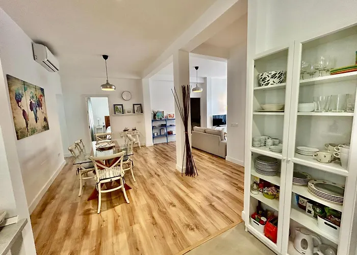 Acogedor Apt 6Pax 3Bdr 2Bth - Cozyhomesevilla5