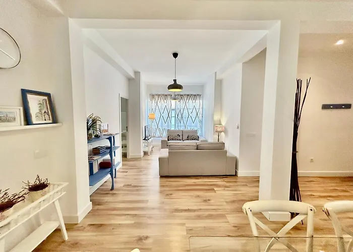 Acogedor Apt 6Pax 3Bdr 2Bth - Cozyhomesevilla5